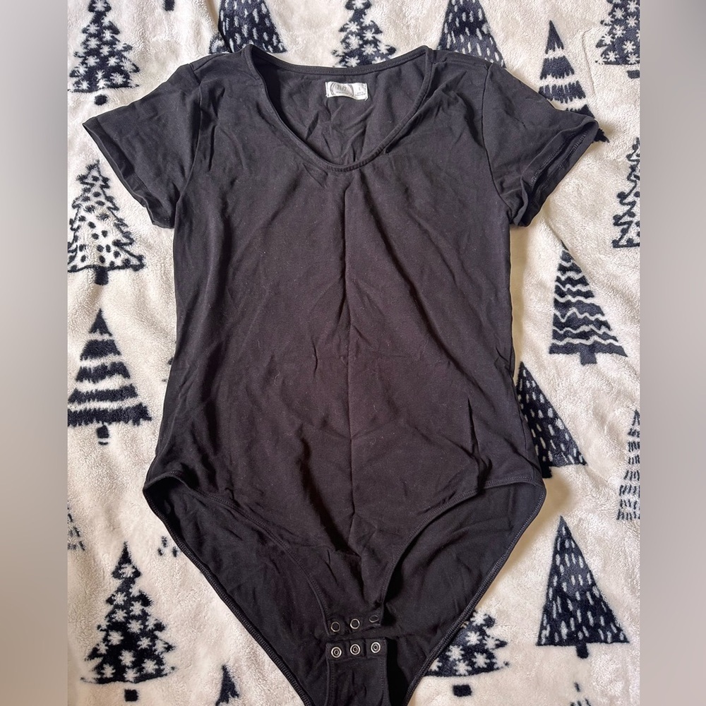 Maurice’s body suit size large - Picture 2 of 4